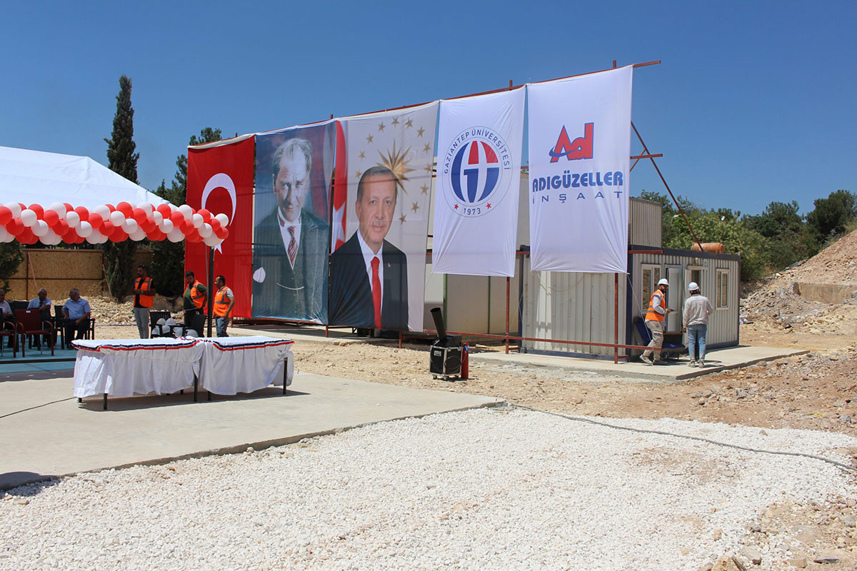 Gaziantep Üniversitesi Temel Kütüphanesi Atma Töreni