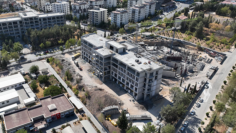 Proje:Adiyaman Üni̇versi̇tesi̇ Lojman Di̇ş Heki̇mli̇ği̇ Ve Amfi̇ Salonu İnşaati